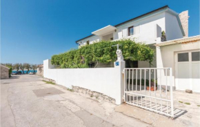 Awesome Apartment In Razanac With Wifi